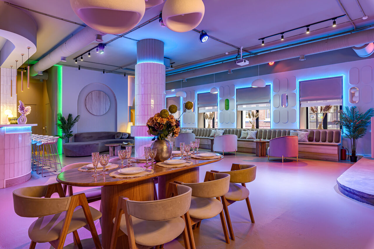 Арендовать Лофт Май. Зал Октябрь в центре города