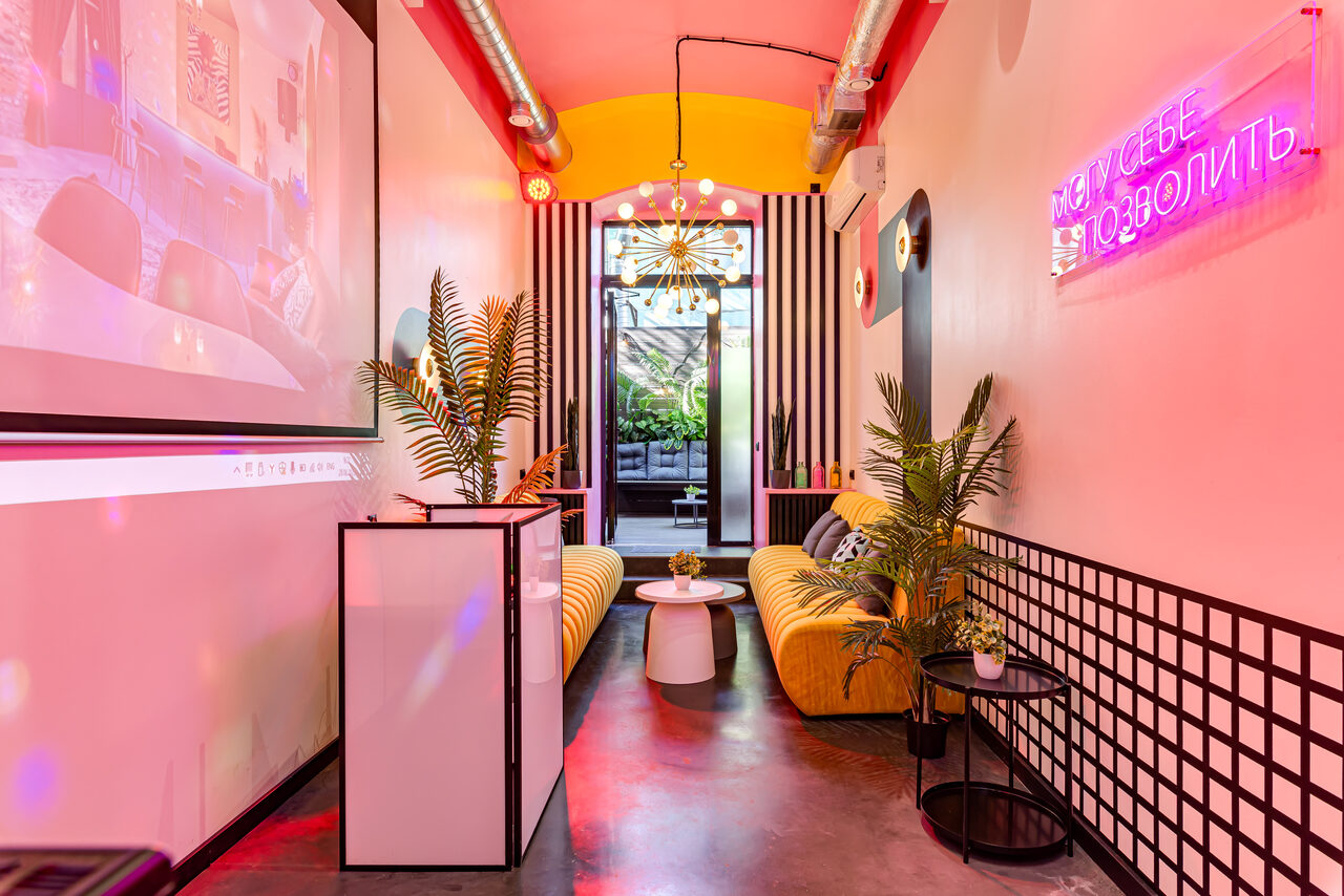 Арендовать Лофт Май. Зал Молекула на Бауманской