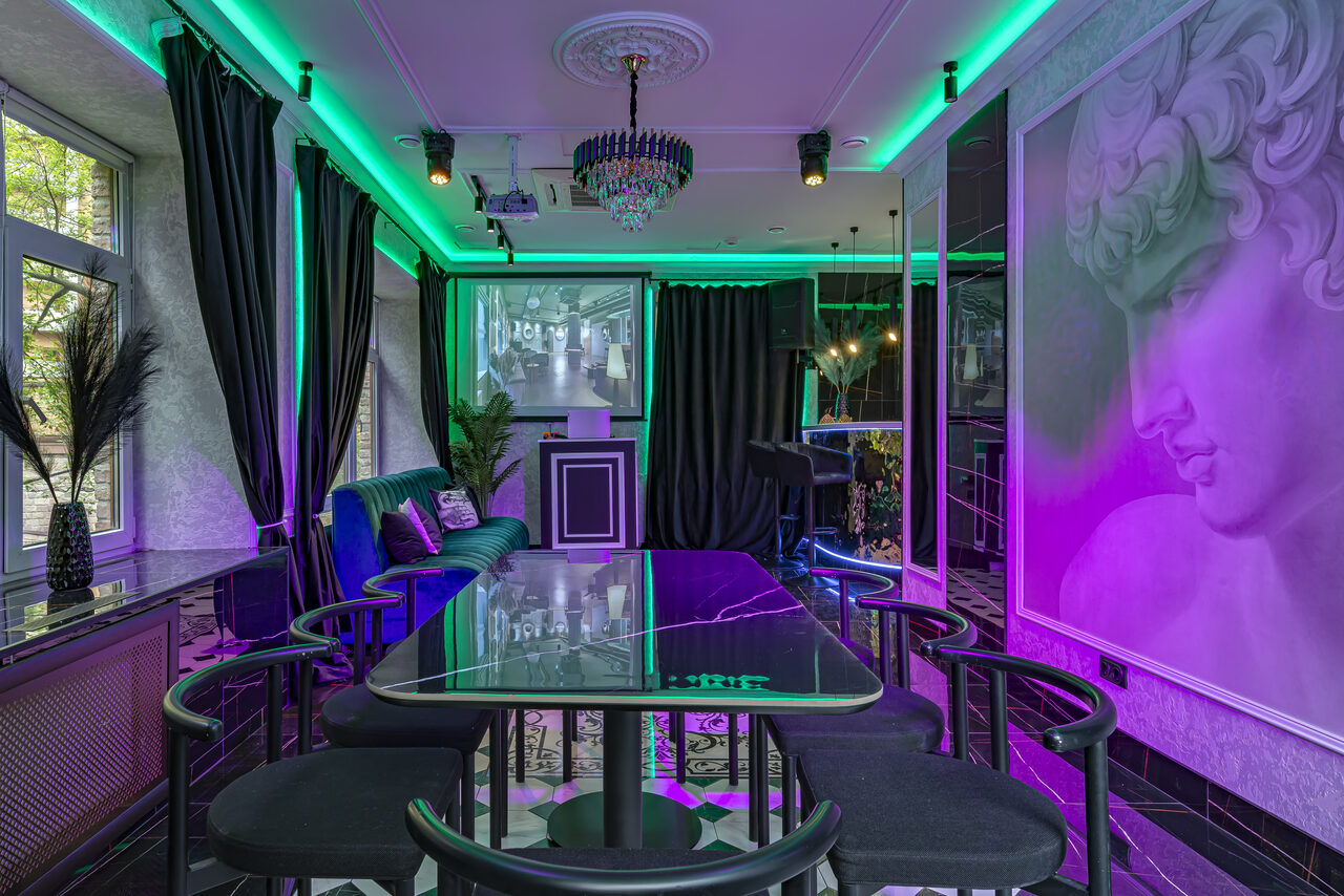 Арендовать Лофт Май. Зал Место