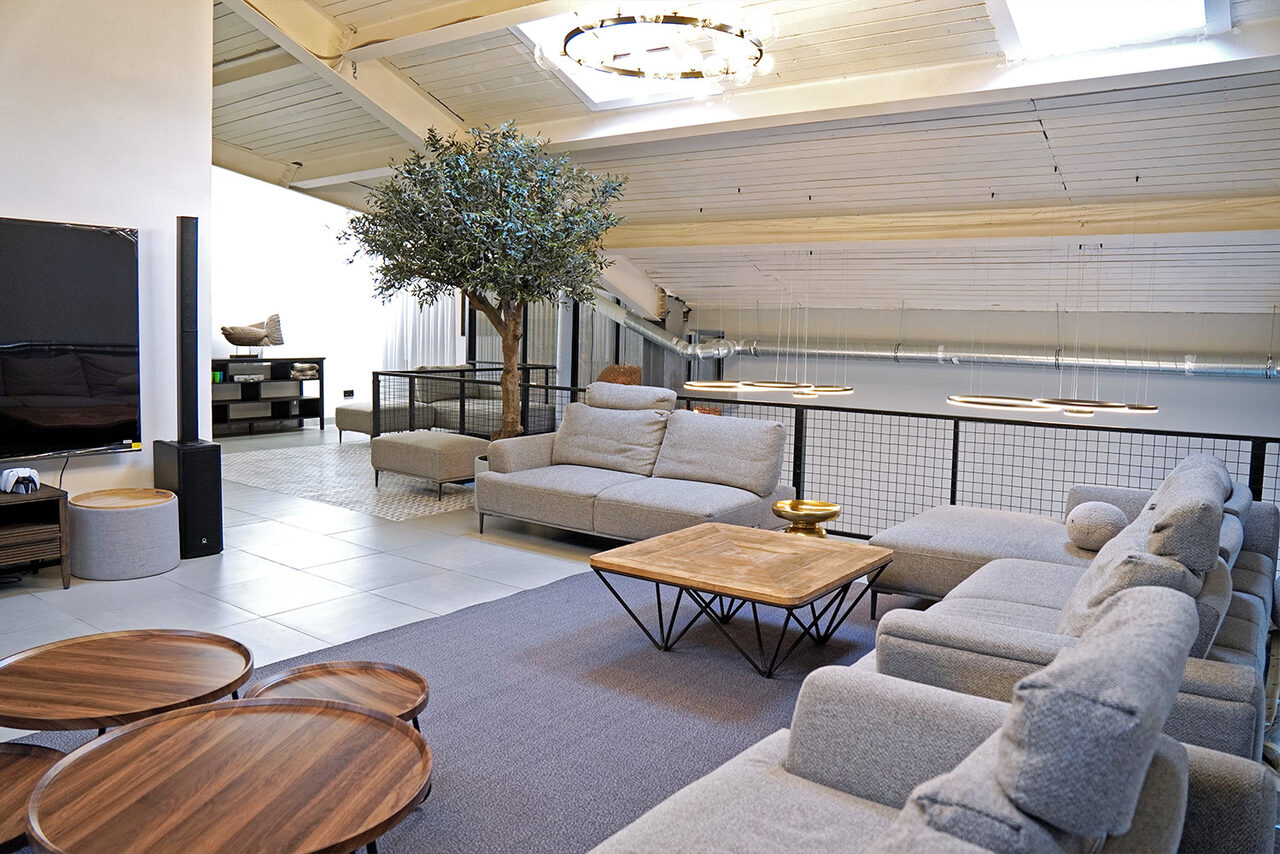 Арендовать Лофт Loftsinoby (Лофтсиноби)  для мероприятий