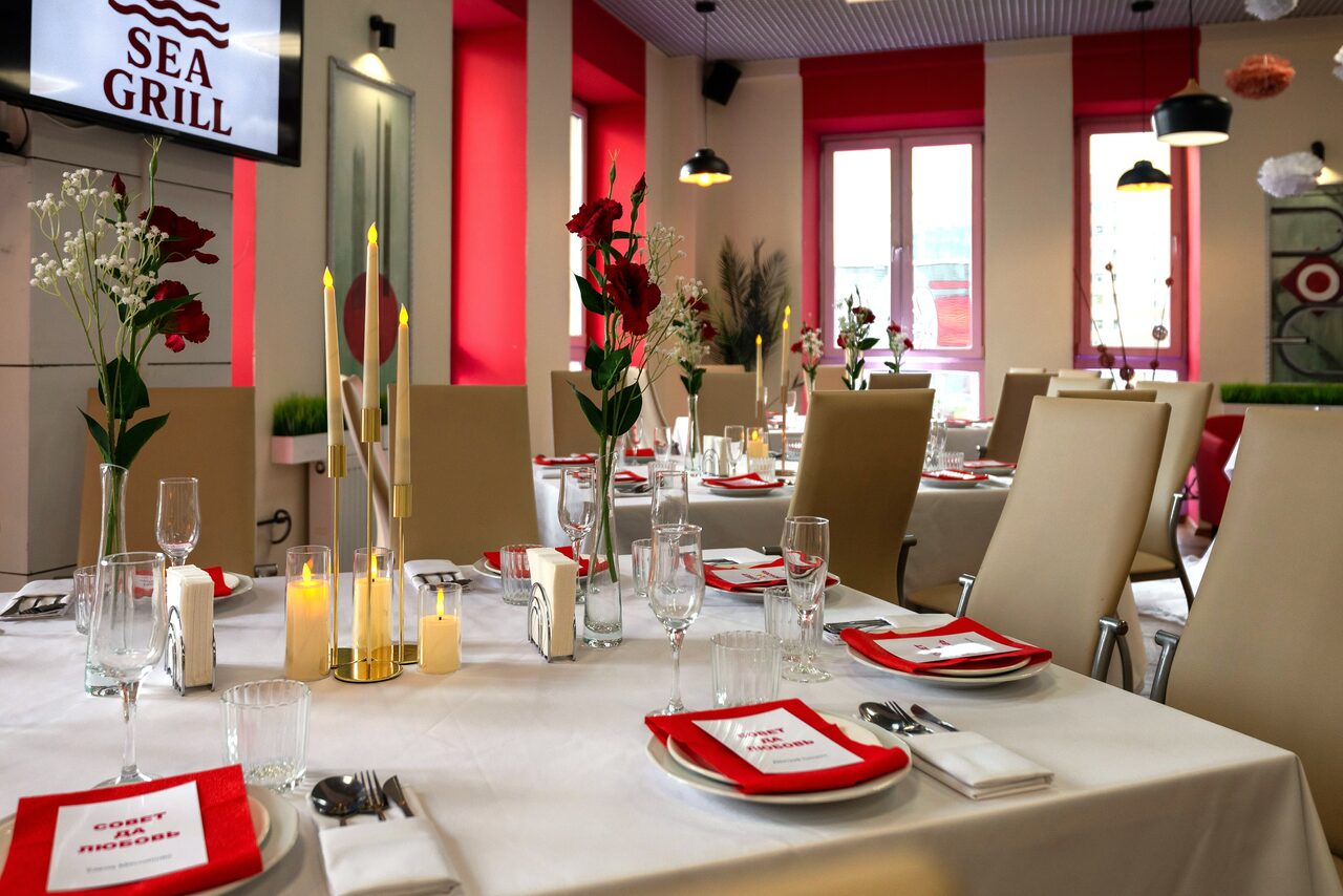 Арендовать Sea Grill. Лофт-бар под закрытие с видом на Неву
