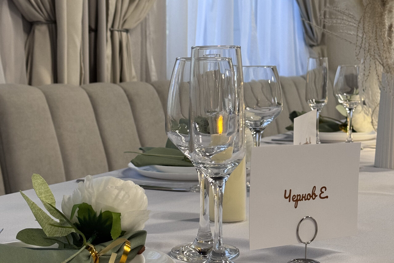 Арендовать Classic и Dreams. Лофт с двумя залами с караоке и фотозоной