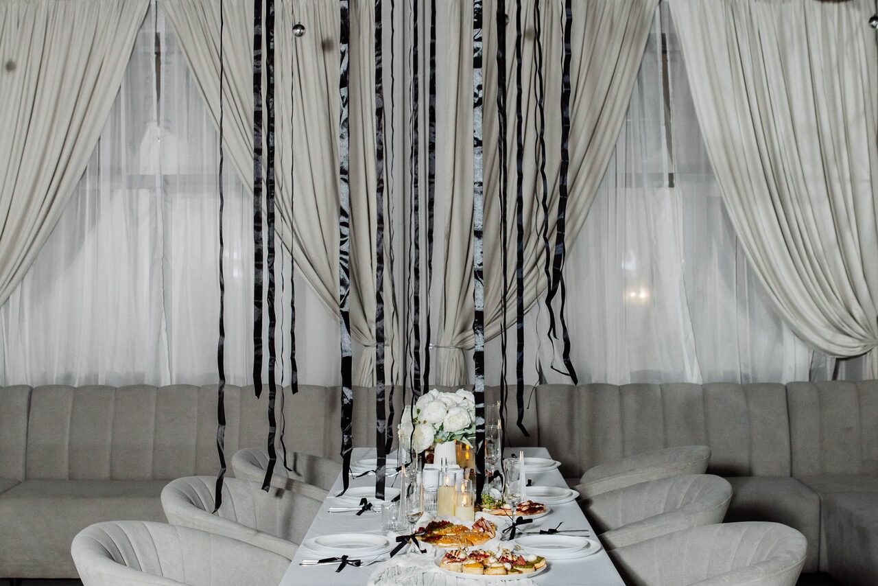 Арендовать Classic и Dreams. Лофт с двумя залами с караоке и фотозоной