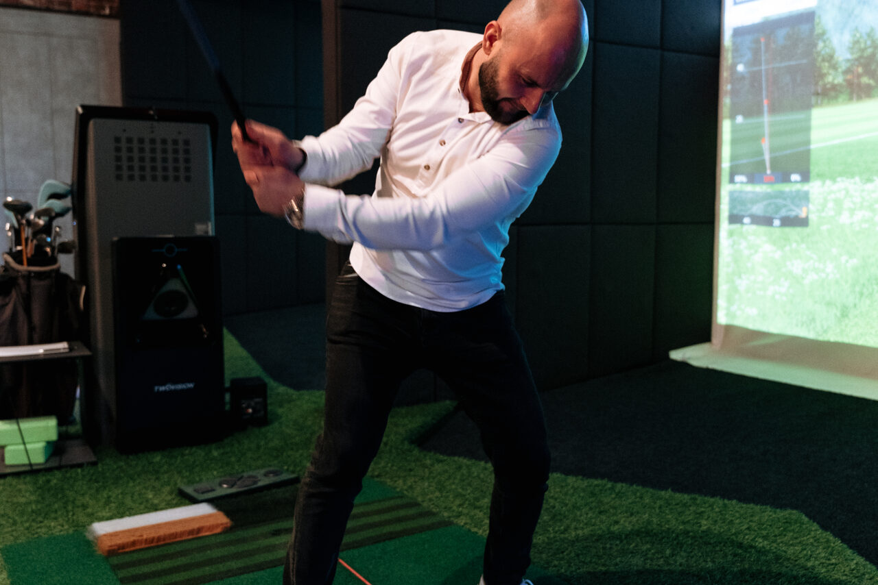 Арендовать Лофт для мероприятий с гольф-симулятором