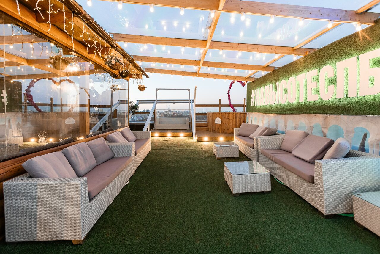 Арендовать Пространство с сауной на крыше "На высоте" 