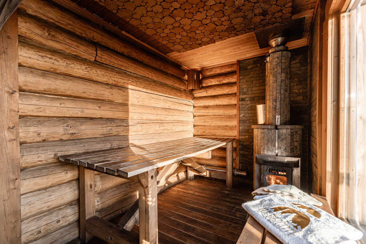 Арендовать Пространство с сауной на крыше "На высоте" 