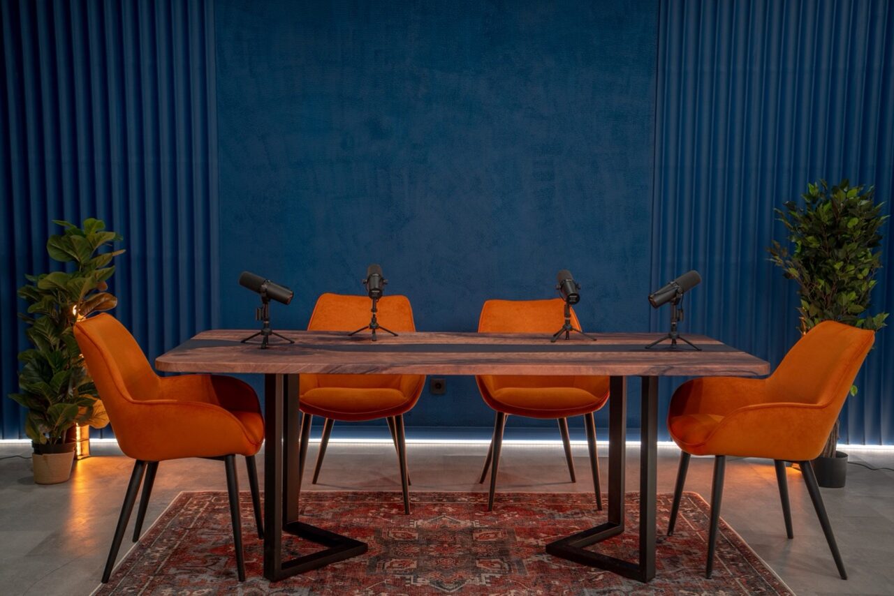 Арендовать Стильный зал для мероприятий