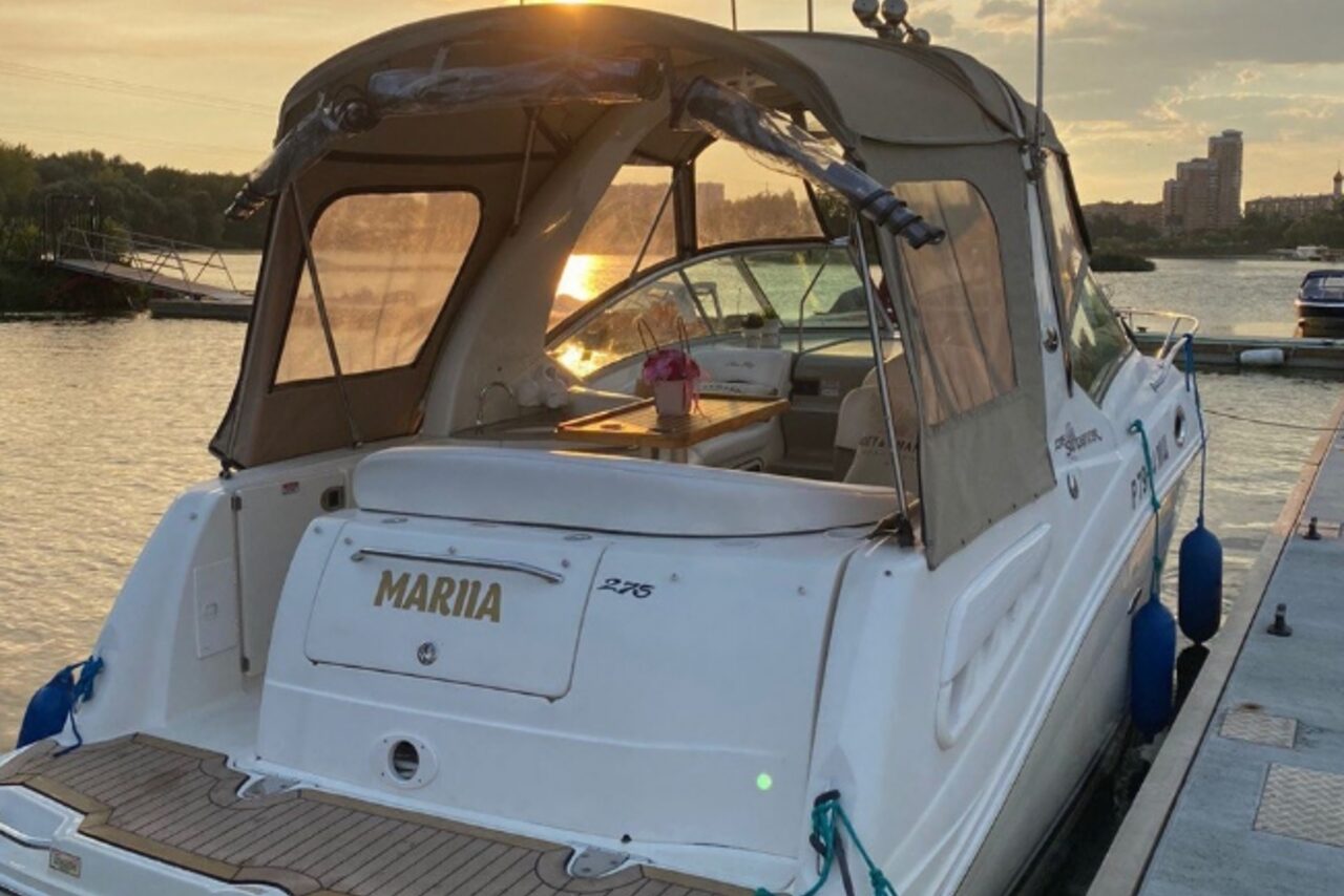 Арендовать Каютный круизный катер на 6 мест