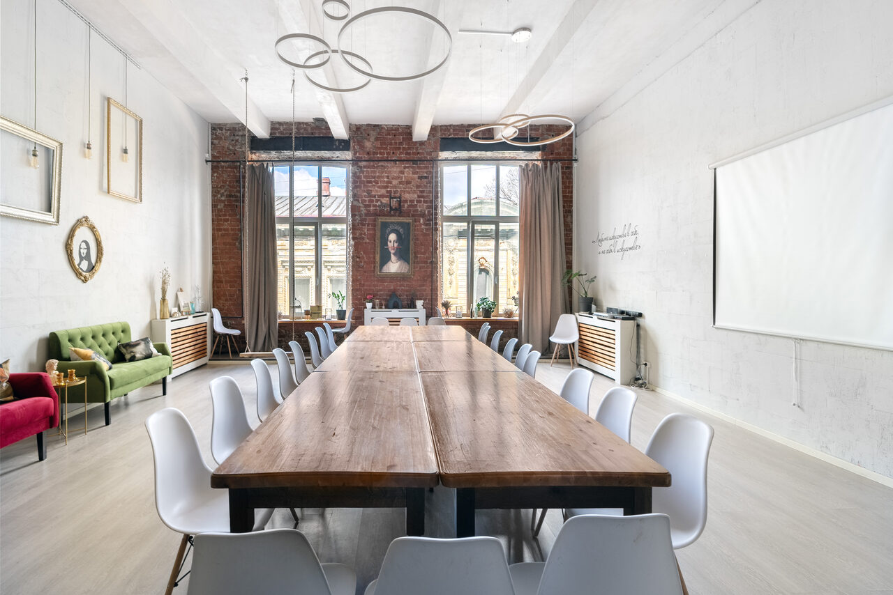 Арендовать Светлое лофт-пространство с тремя залами