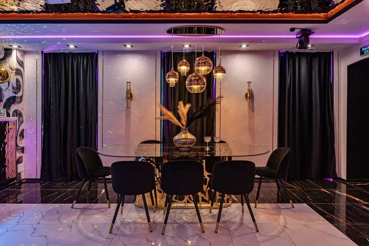 Арендовать Дизайнерский лофт-зал с неоном