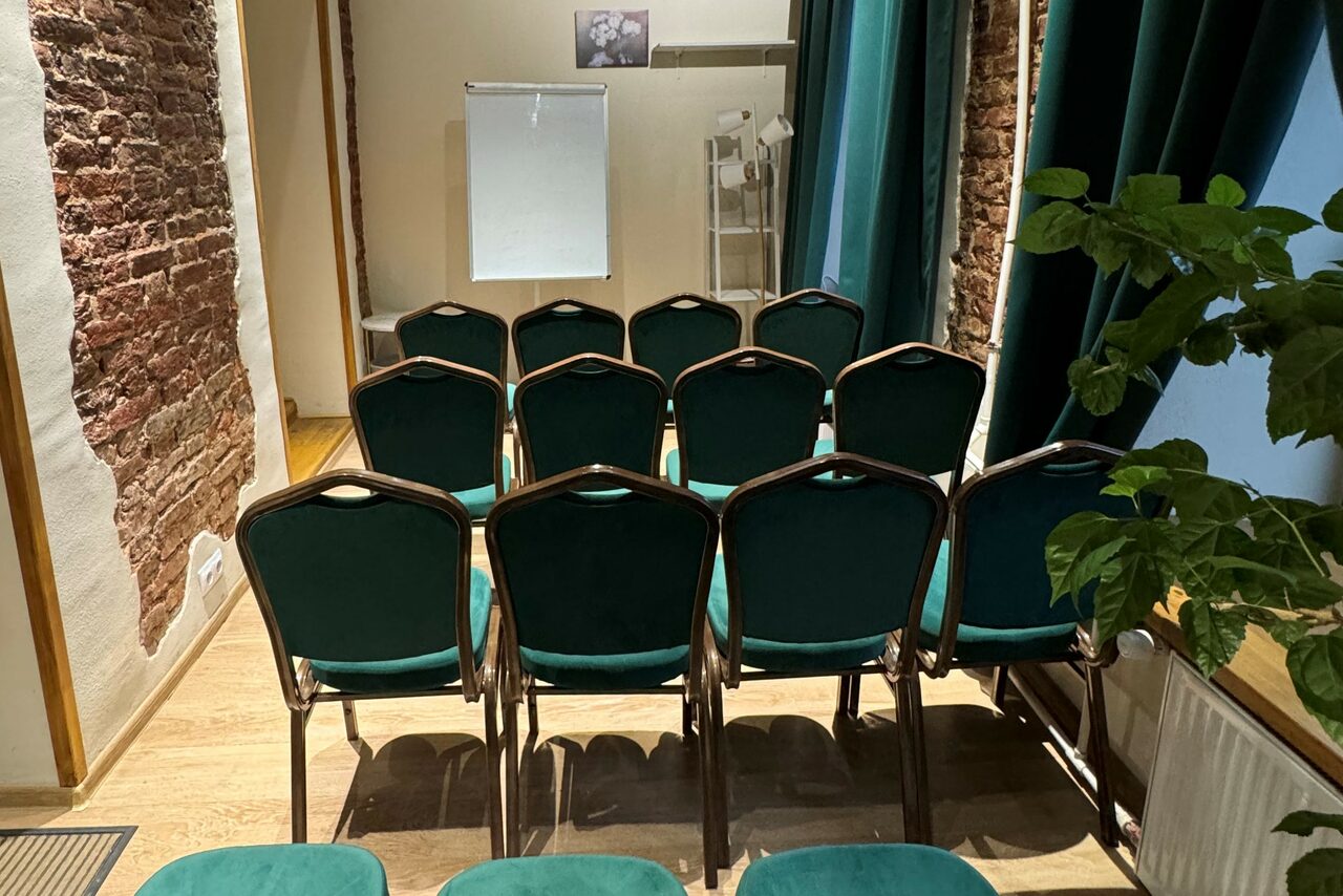 Арендовать Кабинет для встреч и переговоров