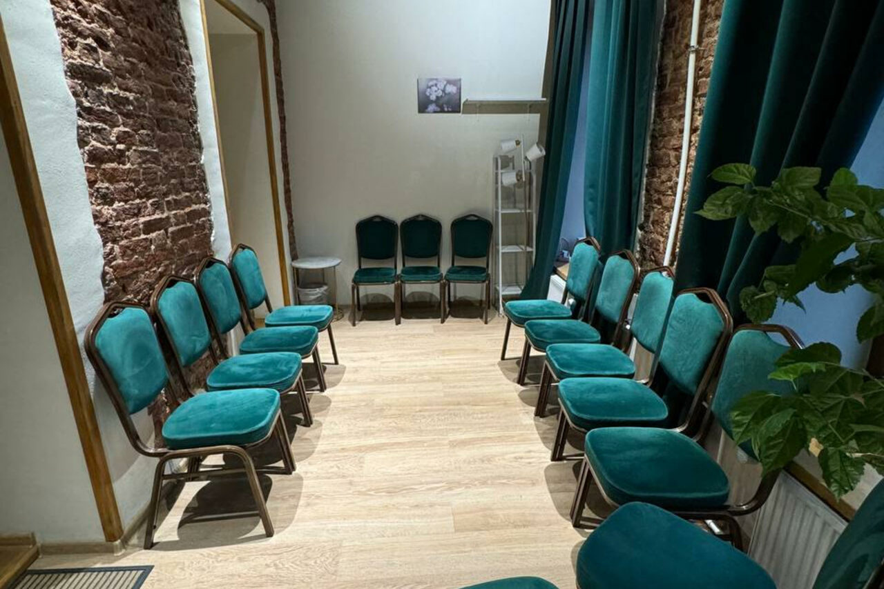 Арендовать Кабинет для встреч и переговоров