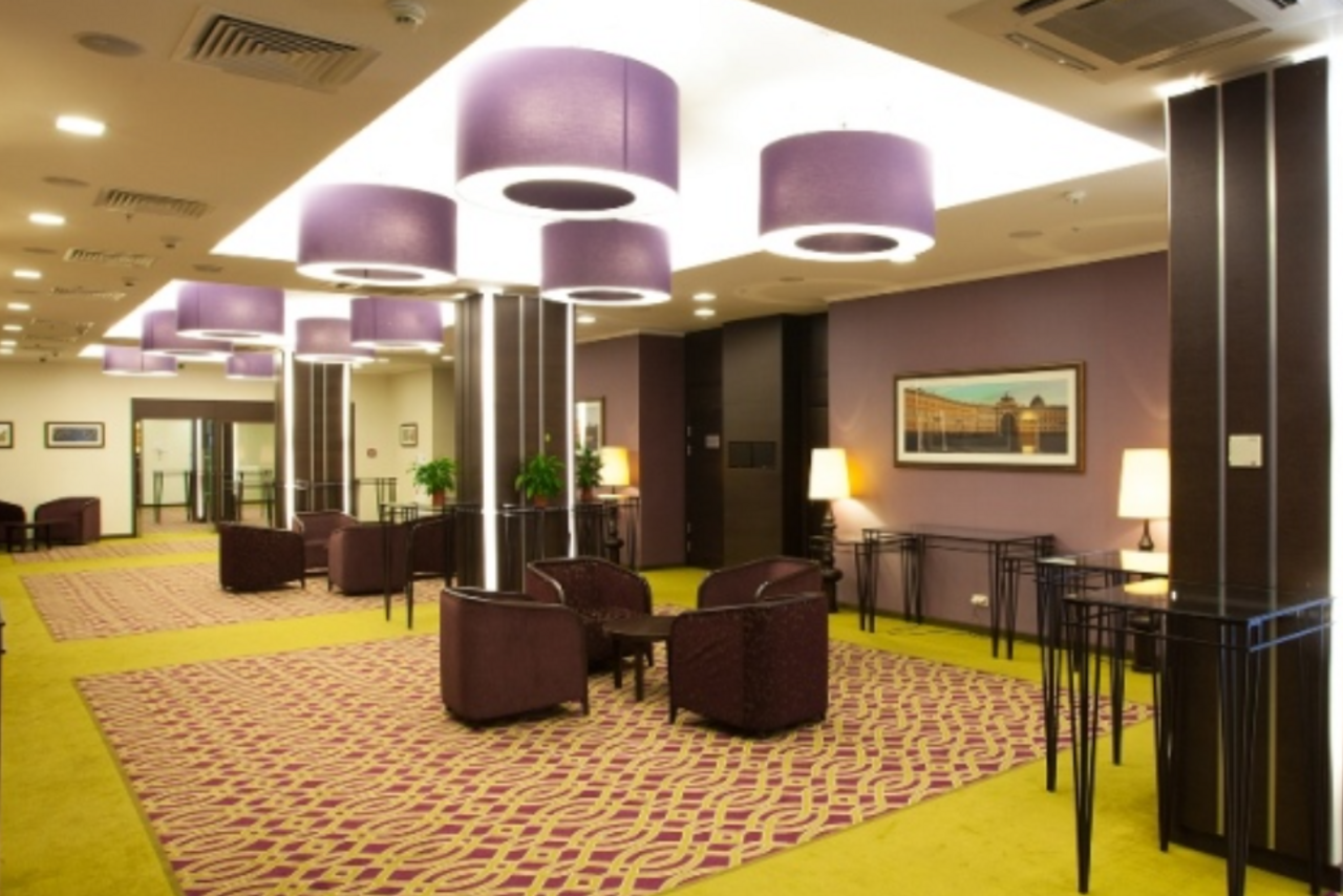 Арендовать Конференц-фойе