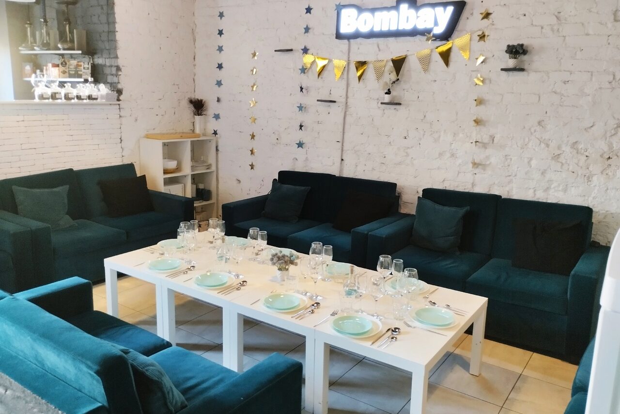 Арендовать Уютный лофт-зал с караоке