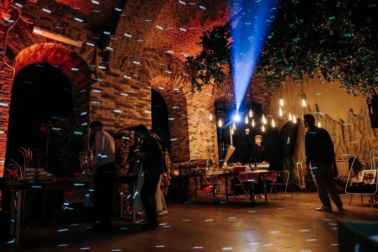 Арендовать Polygon. Эко-Лофт