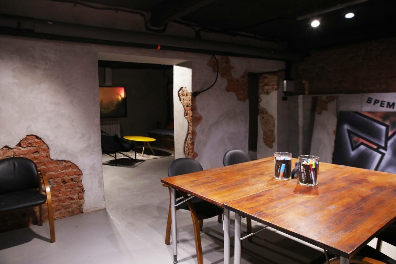 Арендовать Лофт-пространство с дизайнерскими окнами