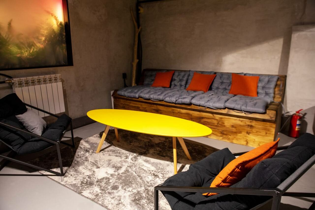 Арендовать Лофт-пространство с дизайнерскими окнами