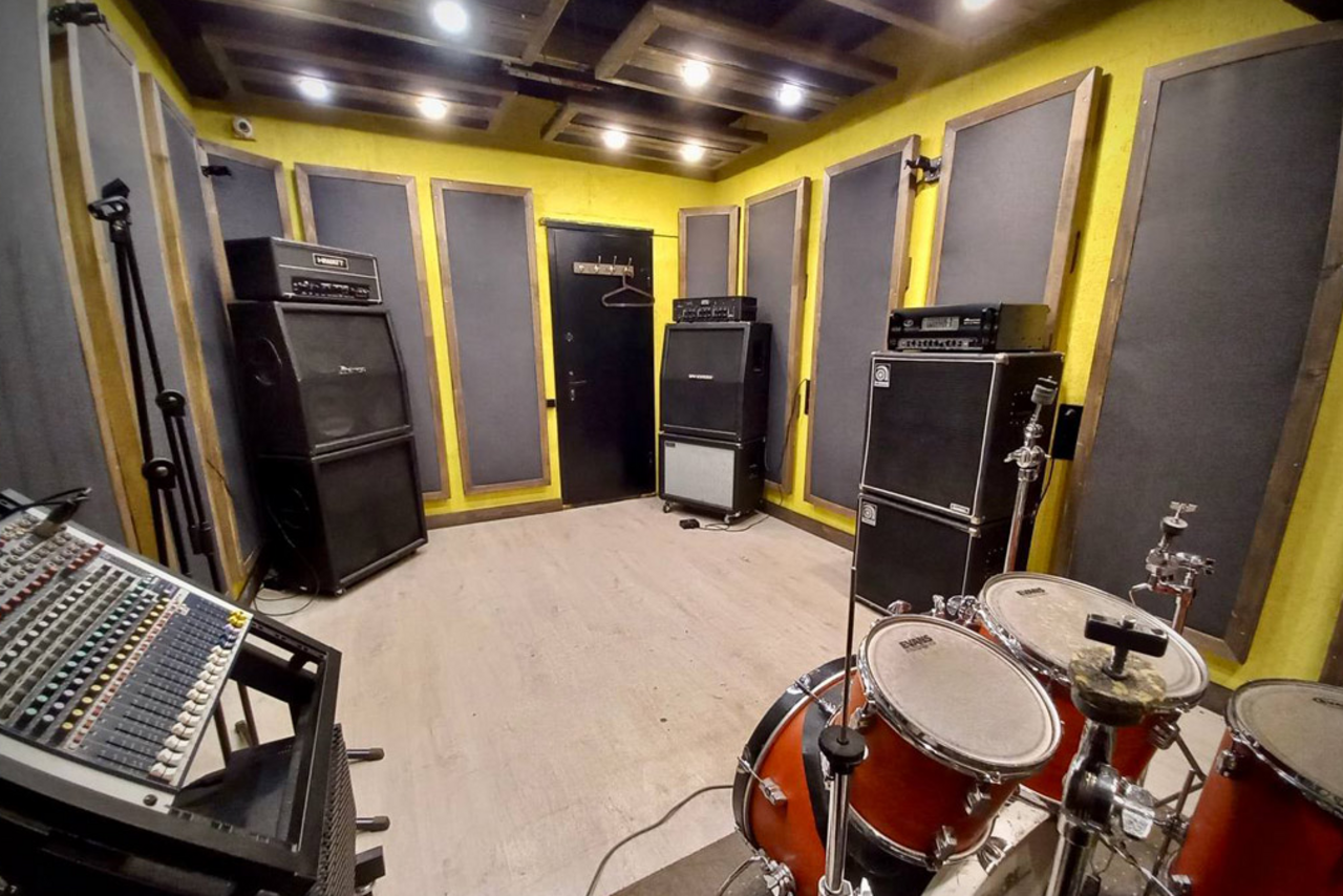 Арендовать Комнаты для репетиций, звукозаписи, подкастов