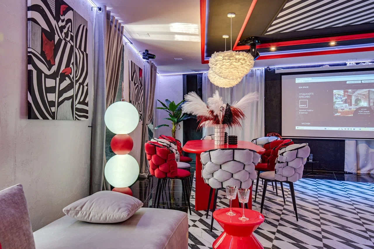 Арендовать Дизайнерский лофт-зал с барной стойкой