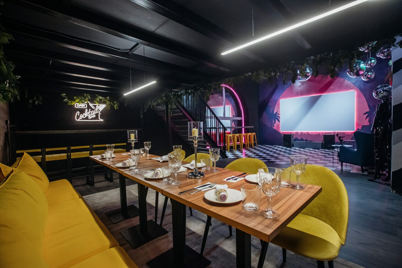 Арендовать Оушен Драйв. Двухуровневый лофт в стиле диско