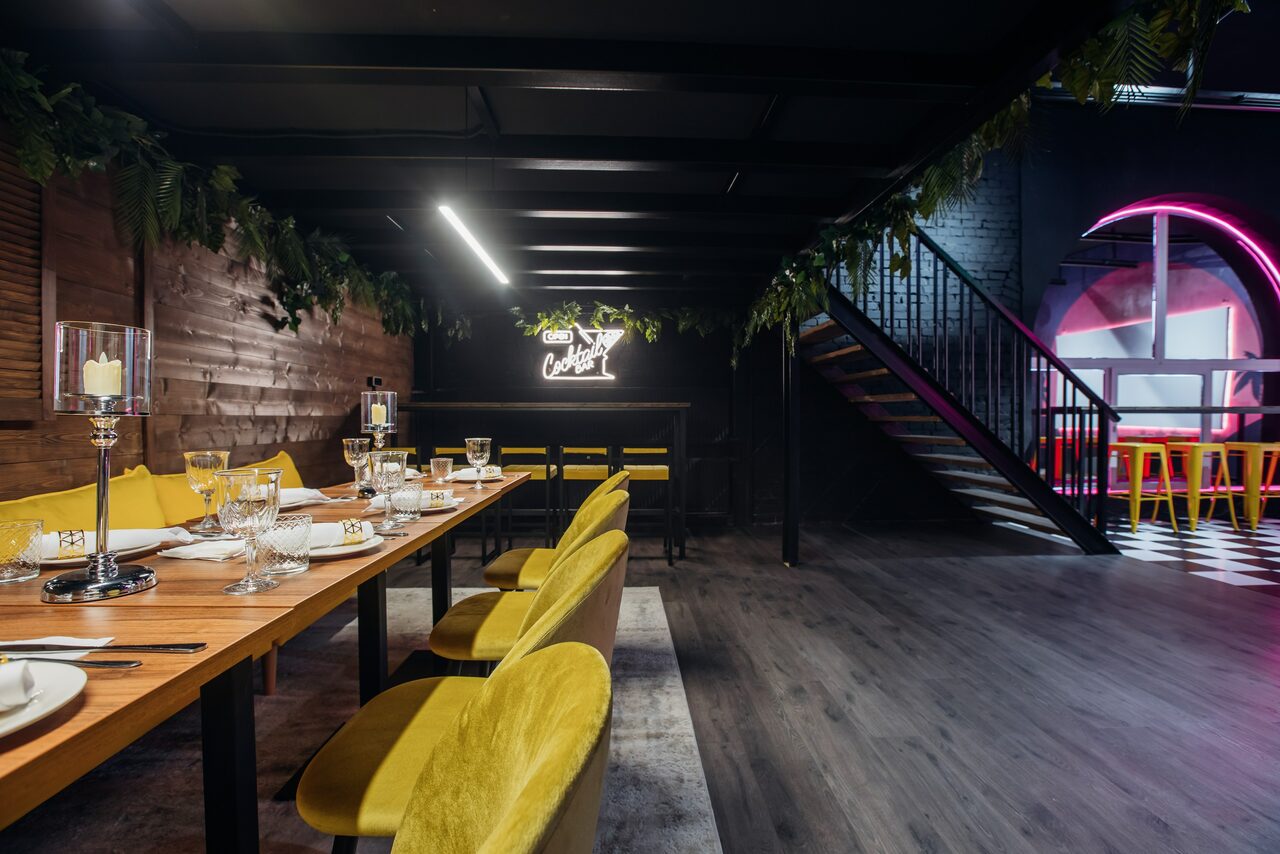 Арендовать Оушен Драйв. Двухуровневый лофт в стиле диско