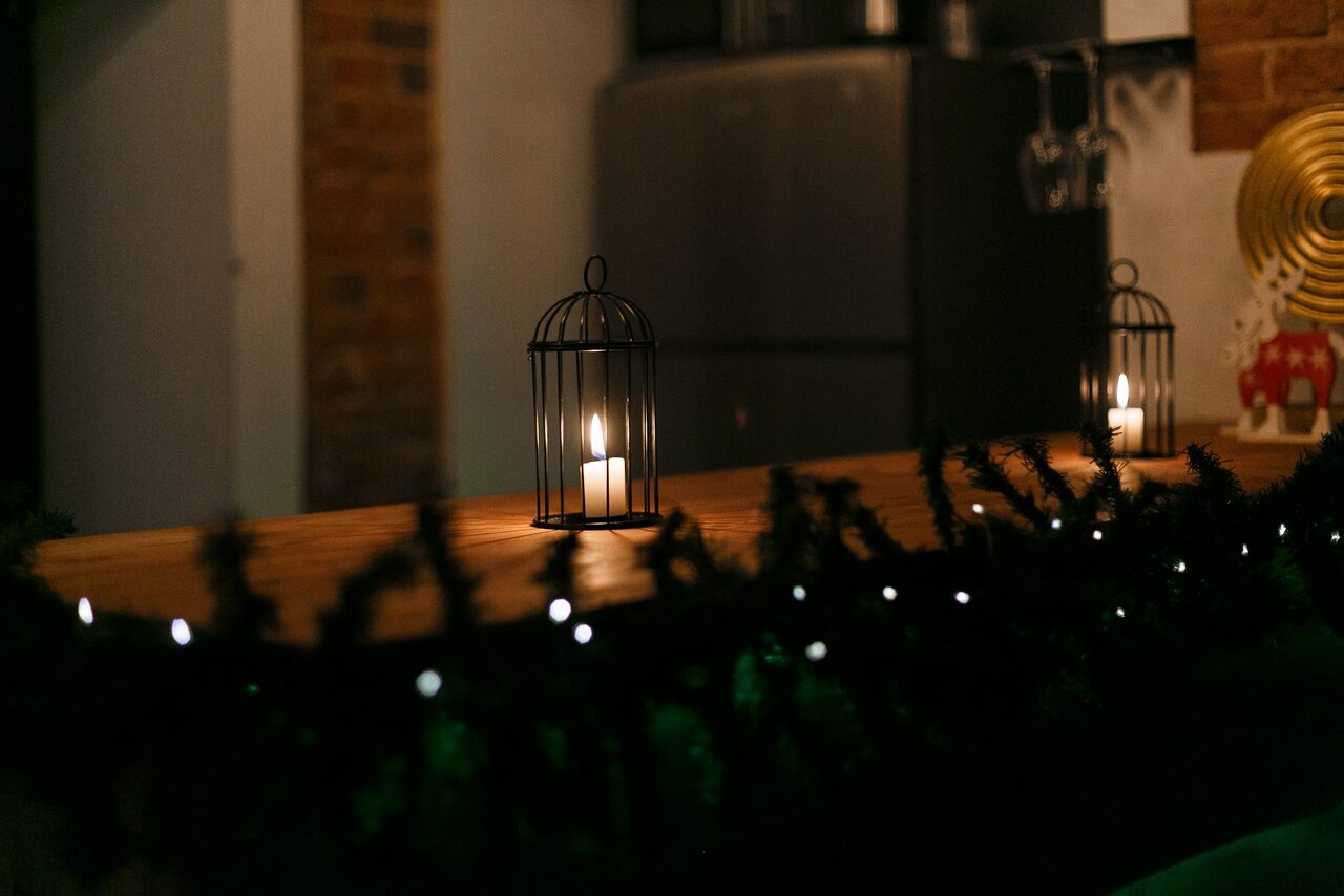 Арендовать Двухуровневый лофт с неоном