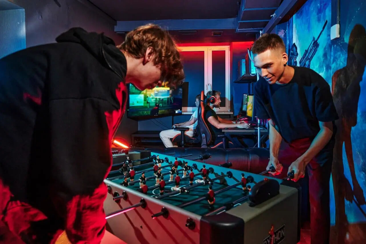 Арендовать Современный киберспортивный клуб