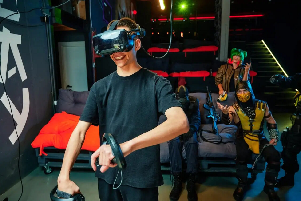 Арендовать Современный киберспортивный клуб