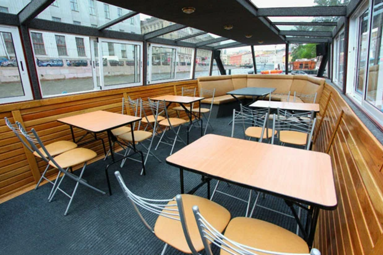 Арендовать Прогулочный теплоход для мероприятий