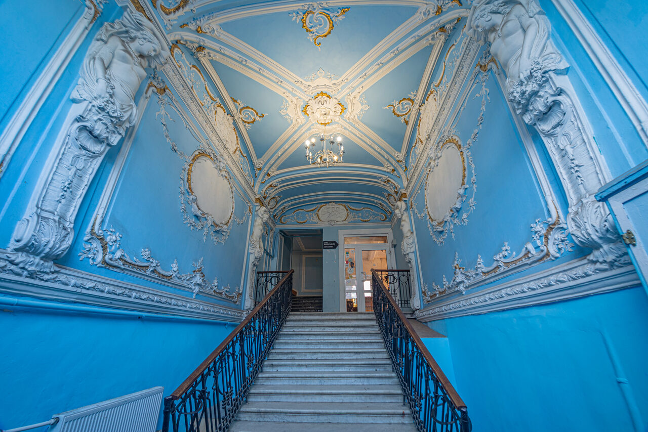 Арендовать Пространство для лекций и тренингов в минималистичном стиле