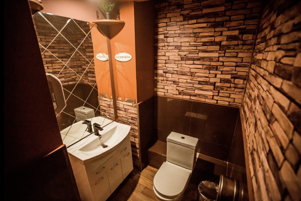 Арендовать Стильный лофт с большим экраном и лазерной анимацией 