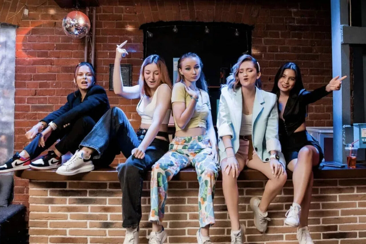 Арендовать Клубный лофт на набережной в центре Москвы