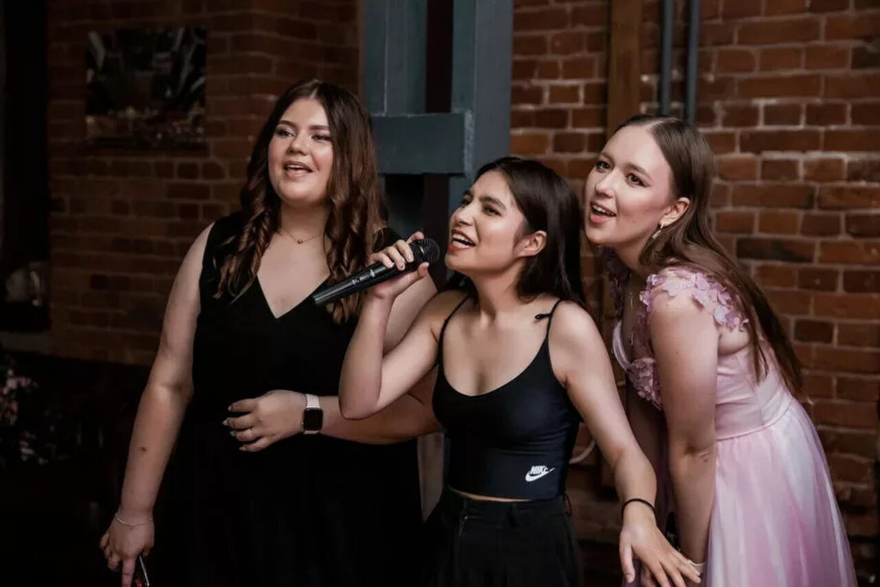 Арендовать Клубный лофт на набережной в центре Москвы