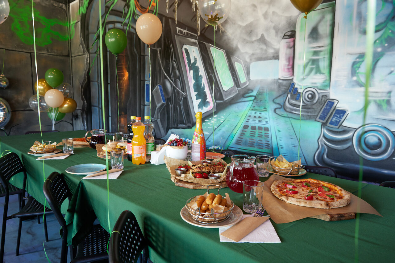 Арендовать Лига Миров: Реактор