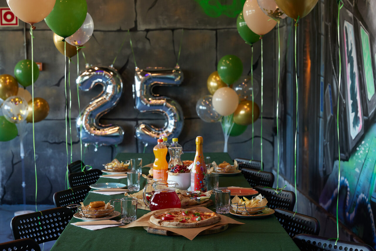 Арендовать Лига Миров: Реактор