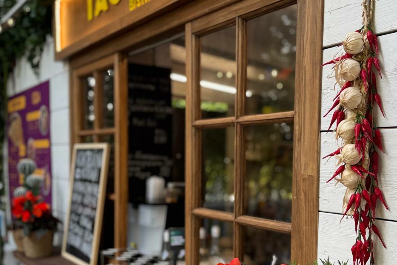 Арендовать Площадка на острове под открытым небом