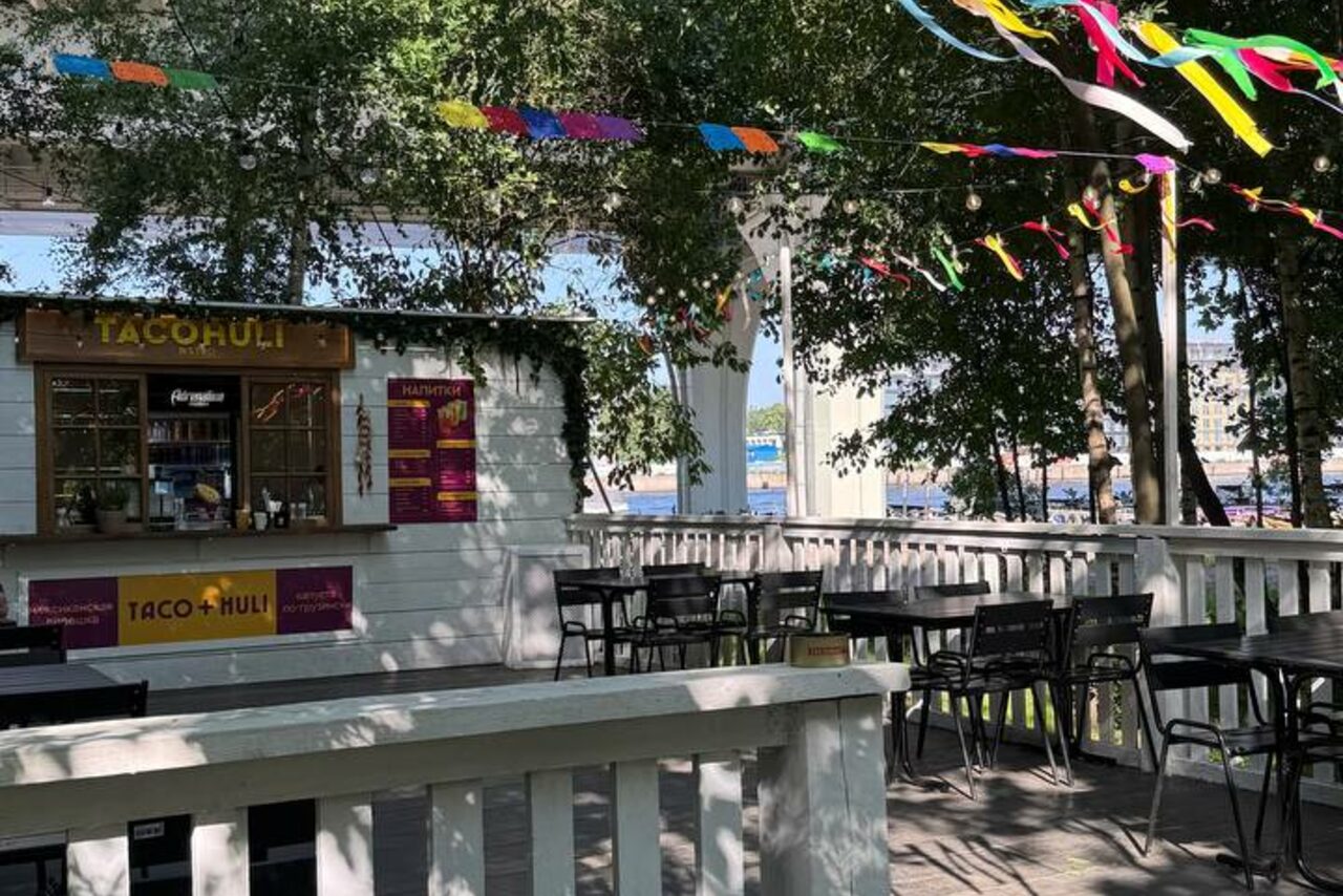 Арендовать Площадка на острове под открытым небом