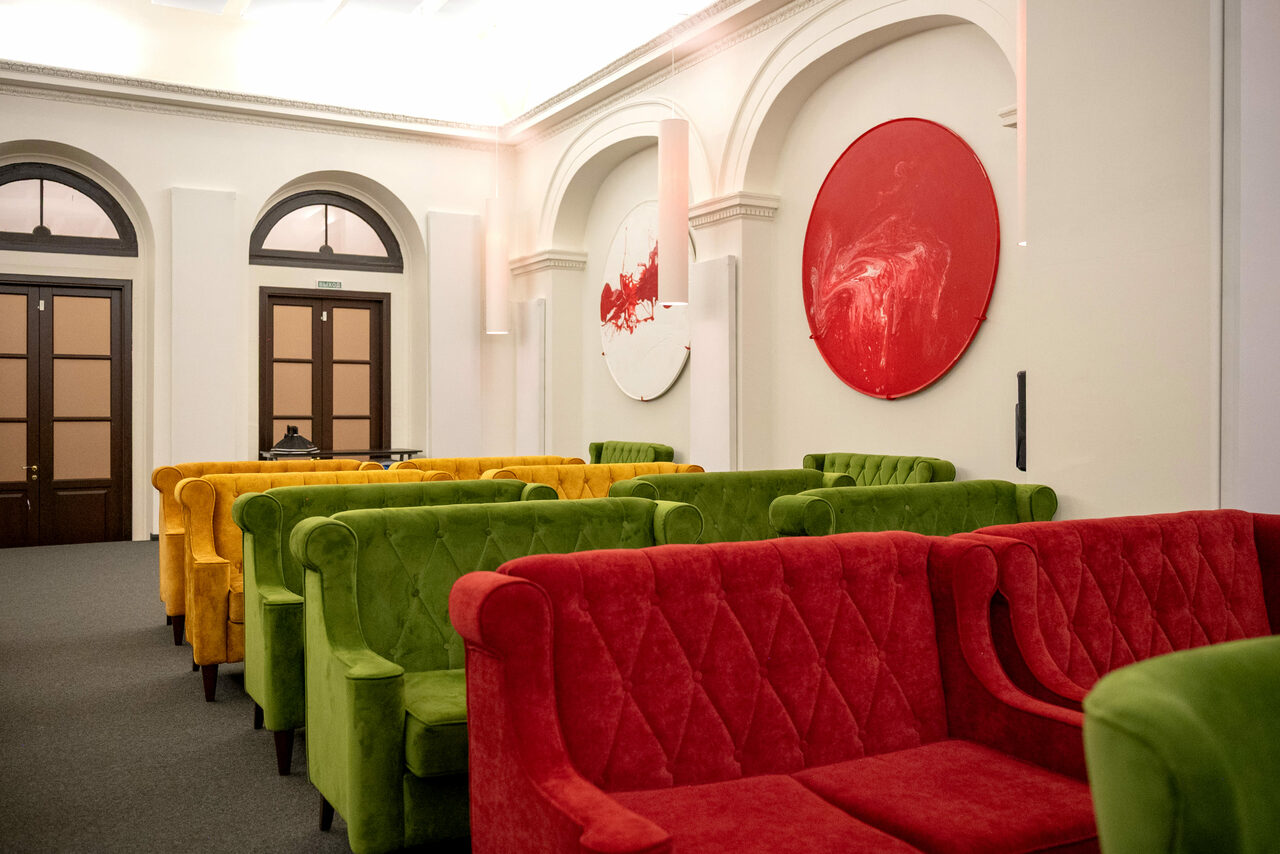 Арендовать Стильный и современный зал