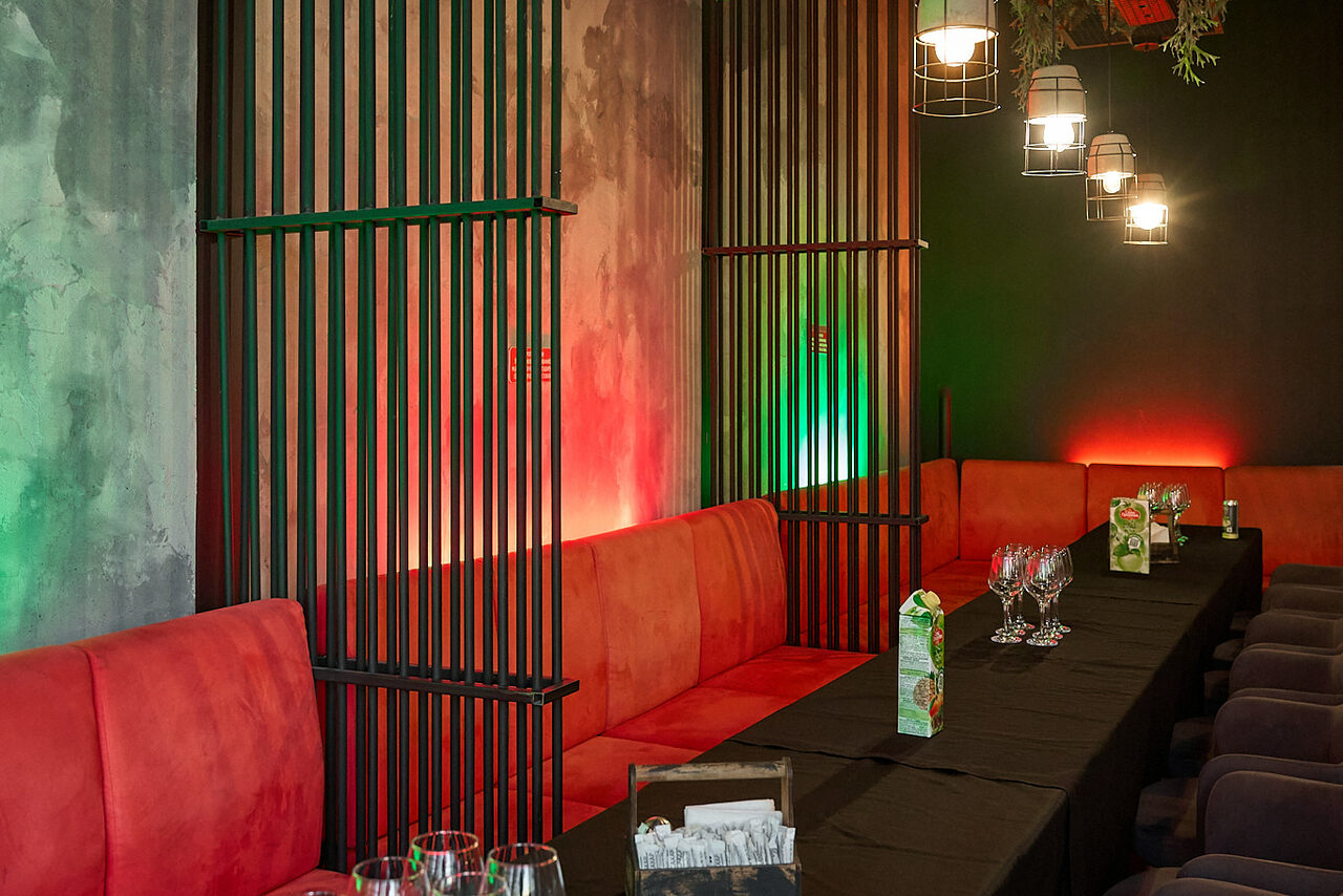 Арендовать Уютный и стильный лофт с барной стойкой