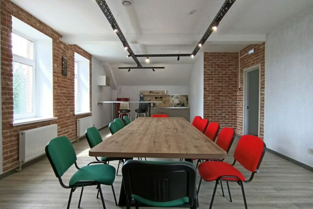 Арендовать Матрёшка клуб. Кирпичный зал в городе Семёнов