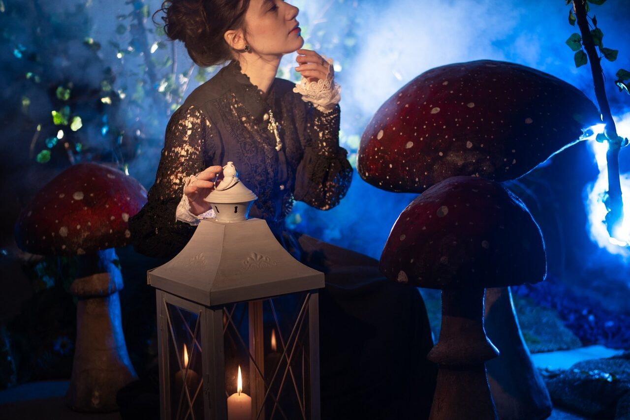 Арендовать Антуражная площадка в стиле «Таинственный сад» 