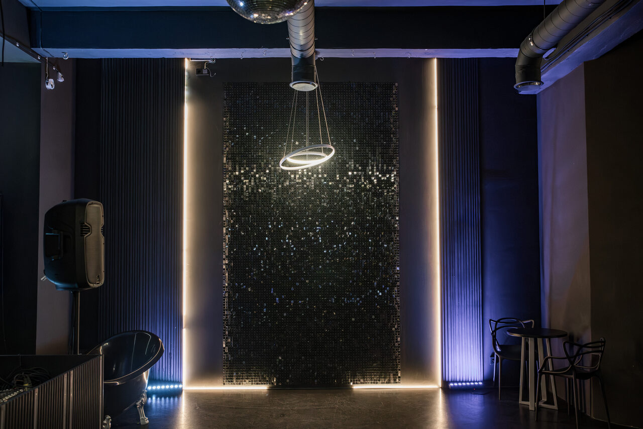 Арендовать Блэк. Стильный лофт для мероприятий