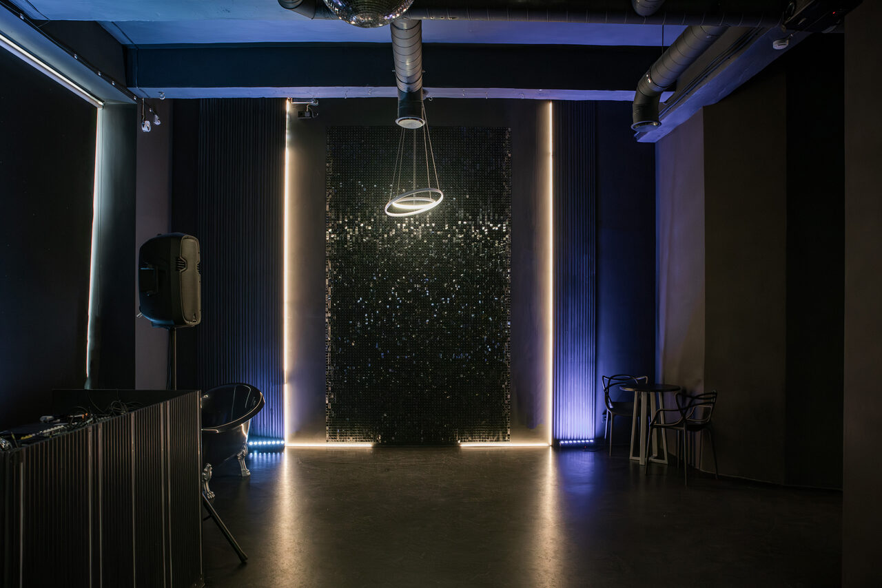 Арендовать Блэк. Стильный лофт для мероприятий