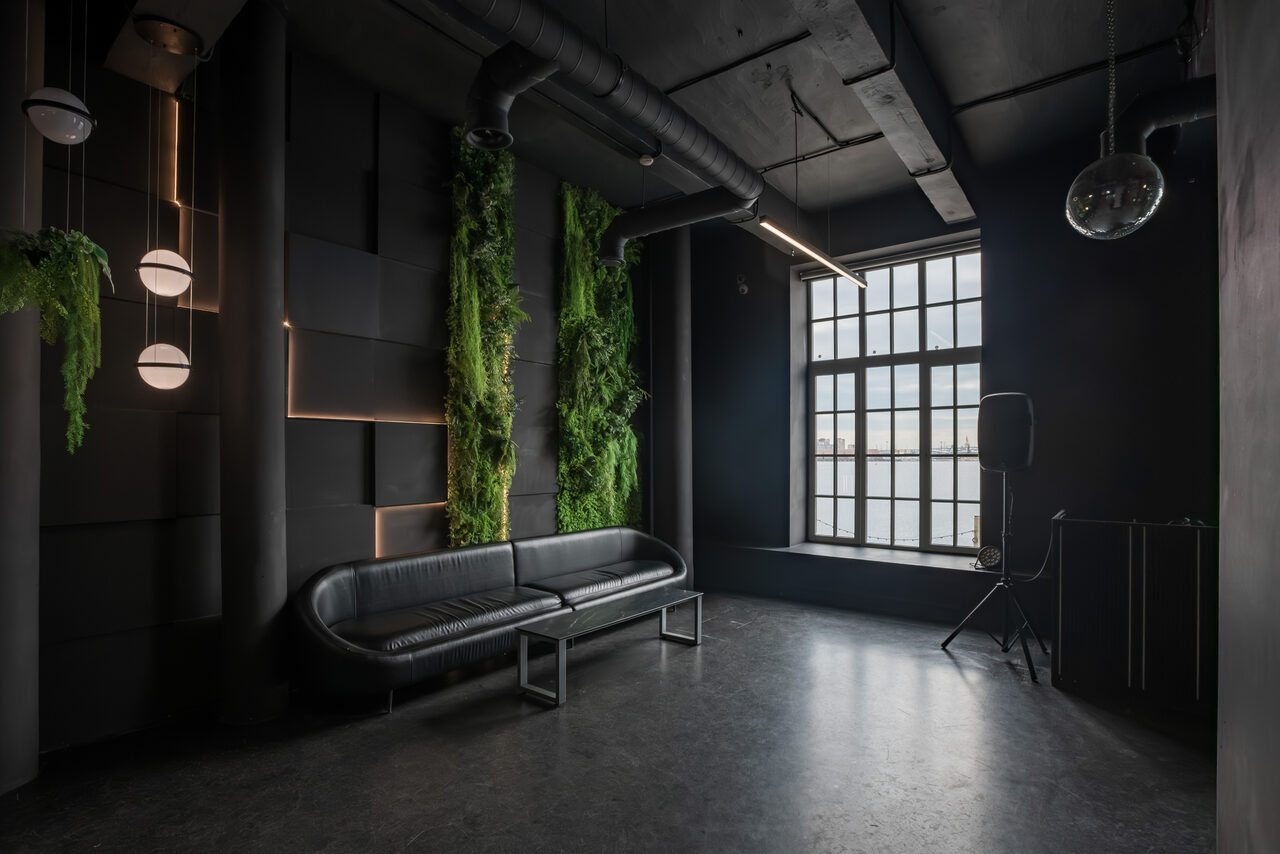 Арендовать Блэк. Стильный лофт для мероприятий