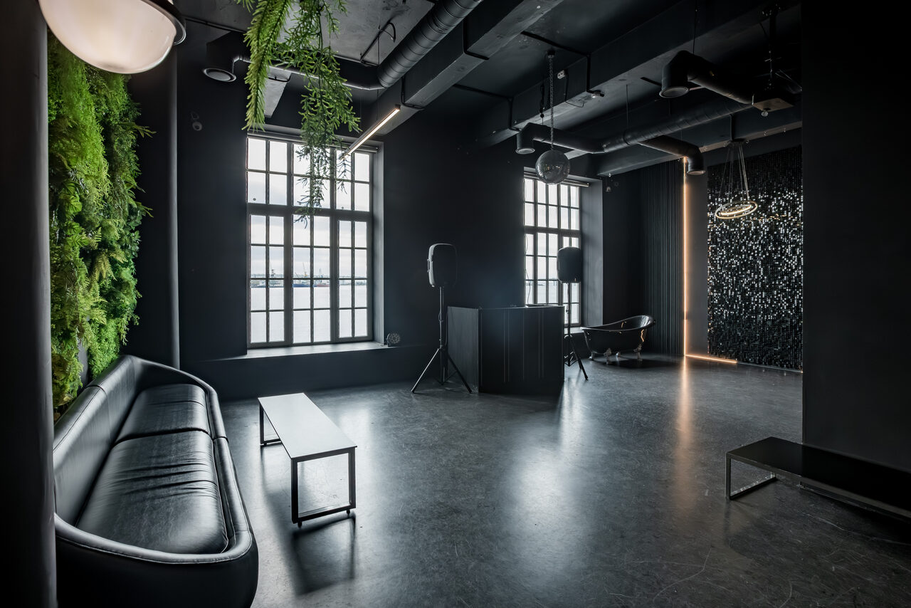 Арендовать Блэк. Стильный лофт для мероприятий