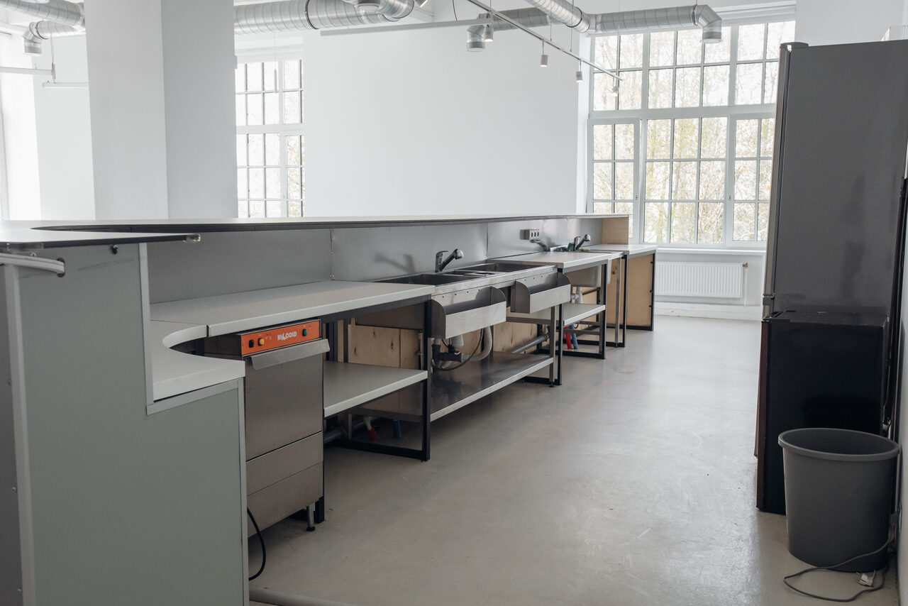 Арендовать Вайт. Элегантный лофт для мероприятий