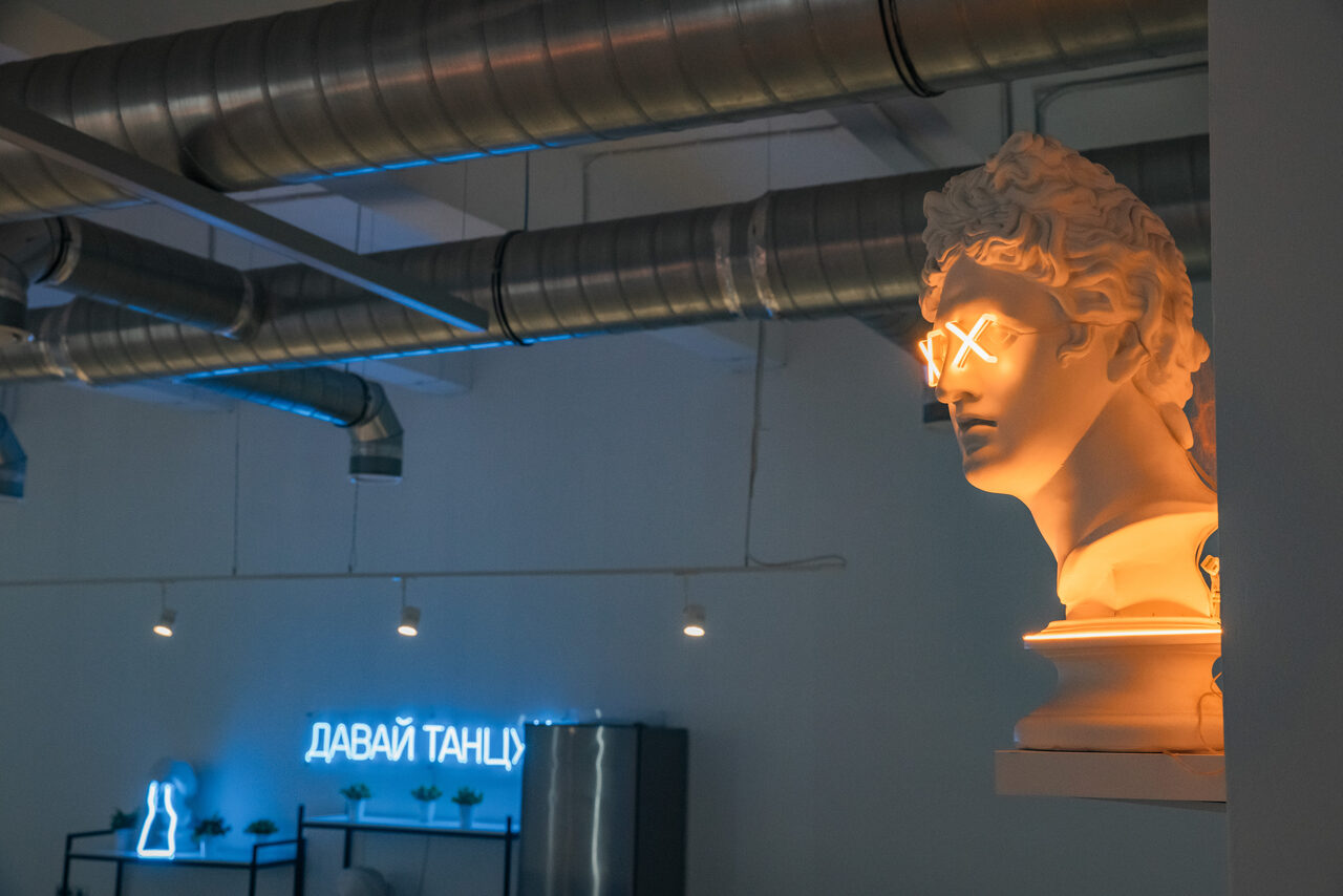 Арендовать Вайт. Элегантный лофт для мероприятий