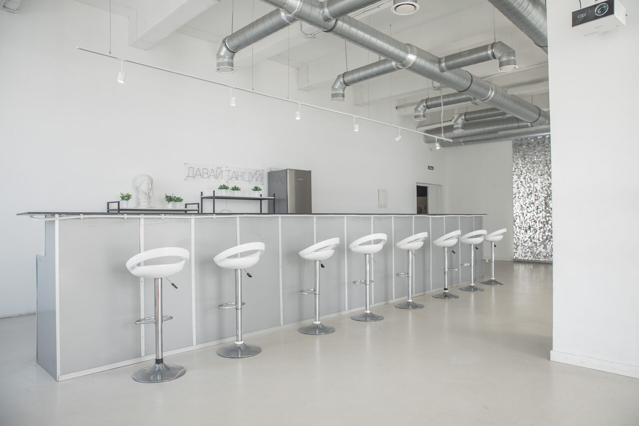 Арендовать Вайт. Элегантный лофт для мероприятий