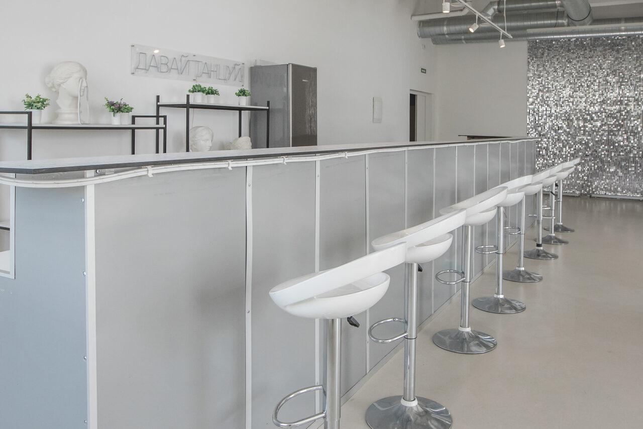 Арендовать Вайт. Элегантный лофт для мероприятий