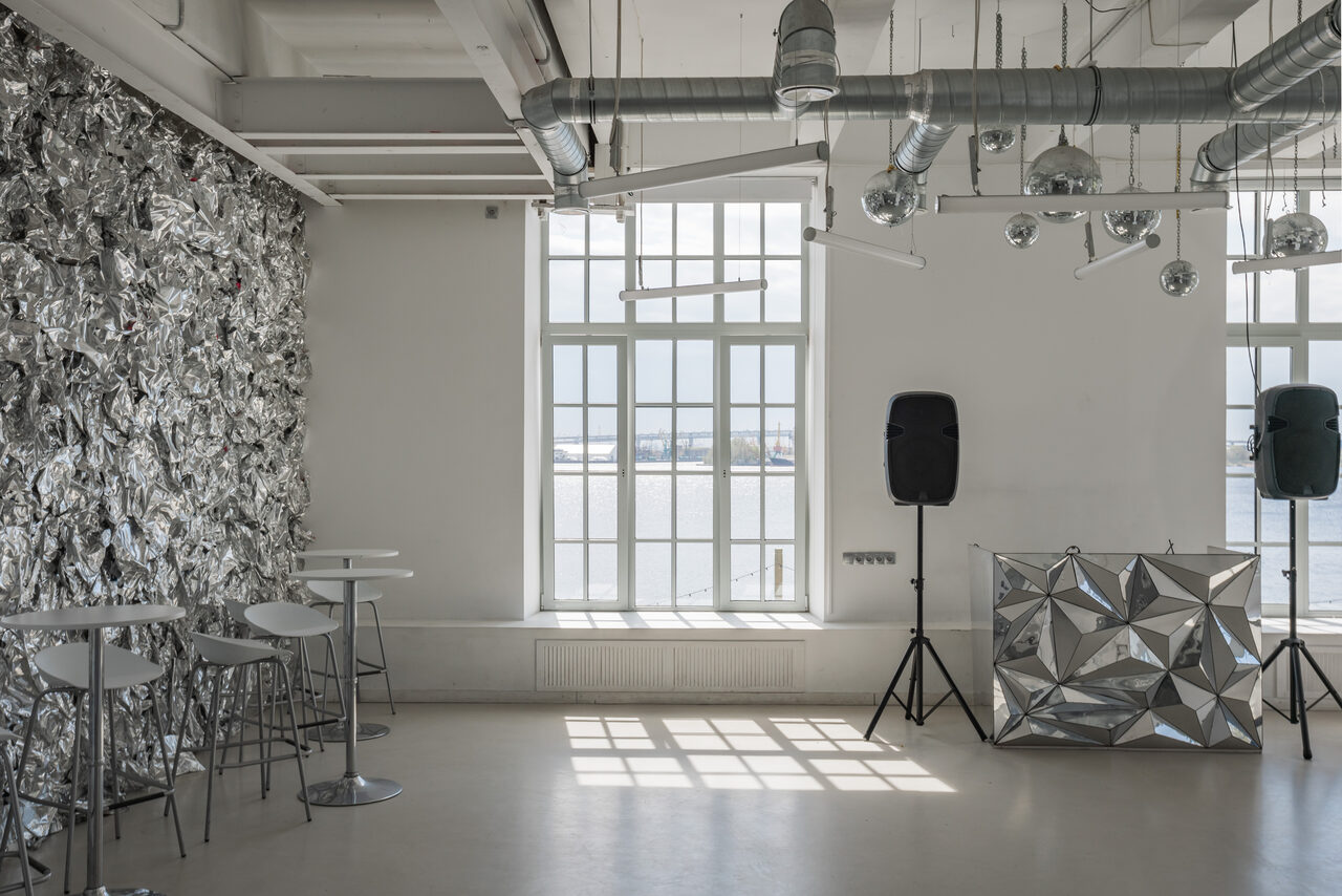 Арендовать Вайт. Элегантный лофт для мероприятий